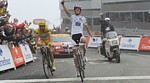 Andy Schleck gagne la 17me tape du Tour de France 2010